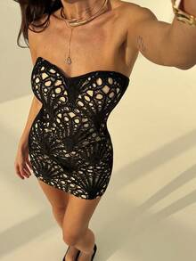 Aloruh Women's Fashionable Sexy Bandeau Mini Dress - Black - View 6