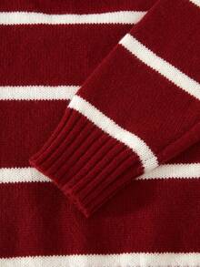 Tween Boys' Fashion Zip-Up V-Neck Pullover Sweater With Contrast Black/White Color-Block Design, Relaxed Fit And Flip Collar, Suitable For Daily Wear, Holiday Gatherings, And Autumn/Winter Seasons