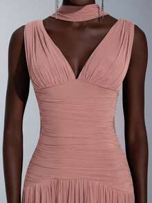 Elitara 优雅酒红色亮面网纱V领褶皱超大A字裙（可拆卸吊带雪纺荷叶边），适合约会、单身派对、婚礼、正式场合、伴娘礼服 - 藕粉色 - 查看 3