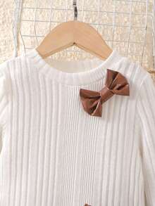 Elladie kids Top tricotat cu dungi, guler rotund, mânecă lungă, pentru fete tinere, cu fundă 3D + fustă plisată cu fundă 3D din PU maro, la modă și confortabilă, plină de viață și drăguță, potrivită pentru casă, joacă și alte ocazii