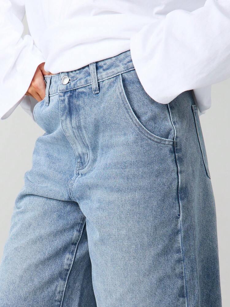 MISSGUIDED Women's Vintage Light Wash Wide Leg Long Denim Shorts Raw Frayed Hem Casual Summer Bermuda Style