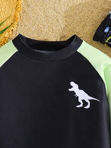 SHEIN Bộ 3 món đồ bơi họa tiết khủng long dễ thương cho bé trai tuổi teen, đi biển, vui chơi, nghỉ dưỡng, tắm suối nước nóng, thích hợp cho các mùa xuân, hạ, thu, đông - màu xanh lá - Xem 6