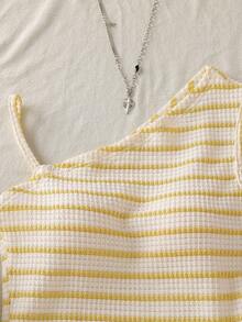 SHEIN Sparklyn 少女休闲个性吊带背心，黑白面料，不对称吊带下摆，适合旅行、度假、散步、外出，可搭配裤子、短裤、裙子、外套。 - 黃色 - 查看 6