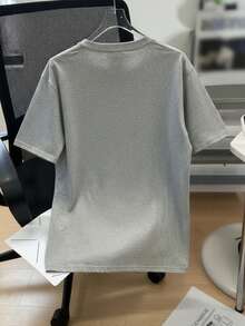 "Camiseta de manga corta con cuello redondo, adornada con estampado, para ropa de Año Nuevo, camisetas gráficas para mujeres - Gris Claro - Ver 2