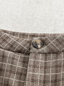 SHEIN Franclia 秋冬新品系列：复古棕色高领亲肤长袖打底衫+英伦格纹常规腰直筒裤两件套，女士时尚通勤装，显瘦又优雅