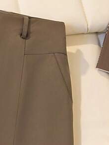 Airaco Plus Size Women Solid Color Casual Commuter Versatile Skirt - Khaki - View 4