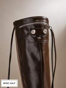 SHUZIA 女士宽筒极简舒适性感尖头细高跟过膝长靴，带搭扣装饰 - 棕色 - 查看 7