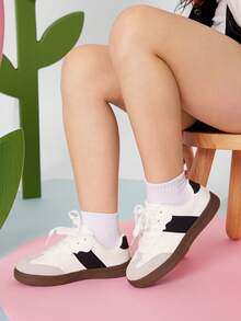 Mini mi #TopPick 女童白色黑色橡胶底运动鞋 – 运动、舒适 & - 黑與白 - 查看 3