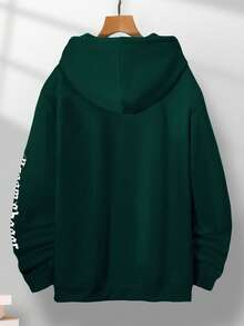 Manfinity Homme Áo nỉ trùm đầu thời trang đường phố dành cho nam, in chữ và có dây rút, lót nhiệt ấm áp cho việc đi lại hàng ngày, Thu/Đông - Màu xanh lá cây đậm - Xem 2