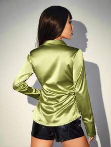 SHEIN ICON Áo sơ mi satin đen cài nút phía trước - màu xanh lá - Xem 2