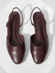MOTF 女士撞色编织方头平底鞋 - 酒紅色 - 查看 1