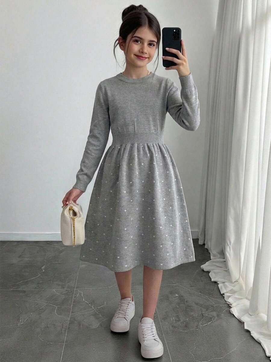 SHEIN 秋冬季少女休闲简约舒适圆领长袖蝴蝶结装饰针织毛衣连衣裙 - 灰色 - 查看 1