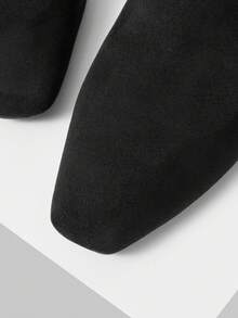 MOTF Bốt cao đến đầu gối mũi vuông bằng da lộn dành cho nữ - màu đen - Xem 6