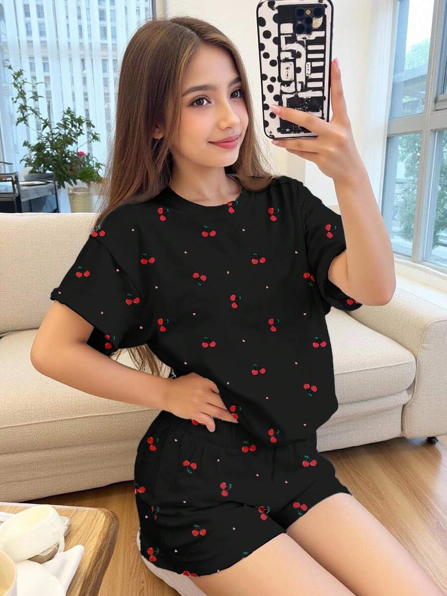 可爱迷你爱心樱桃印花,少女休闲宽松圆领短袖T恤短裤两件套,适合春夏穿着 - 彩色 - 查看 1