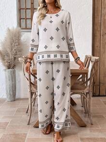 EMERY ROSE 女士印花圆领衬衫和裤子休闲两件套，度假装 - 卡其色 - 查看 3