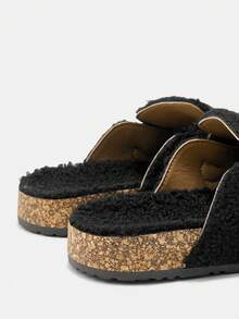 CUCCOO CURVES Women's Plus Size Flat Slip-On Slippers With Thermal Lining - Black - View 4