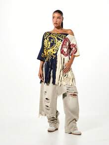 SUMWON WOMEN 露肩流苏针织短款T恤，饰有学院风印花和做旧细节，适合日常休闲穿着 - 彩色 - 查看 5