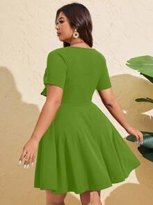 Sunspun Vestido ajustado de manga corta con lazo delantero sexy para mujer de talla grande, verano - Verde - Ver 4