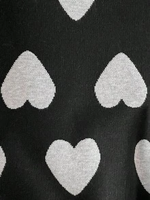 SHEIN Genkimix Kids Girls' Fashionable Minimalist Heart Pattern Jacquard Knit Sweater, Long Sleeve, Autumn/Winter Tween Girl Clothes Sweater Cute Sweater Girls Heart Sweater Teen Girl Clothes Long Sleeve Teen Girl Jumper Girls Clothes Sweater - Black - View 4