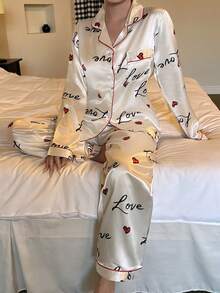 SHEIN Conjunto de pijama de manga larga con cuello de solapa y estampado de letras y corazones de seda sintética - Blanco - Ver 7