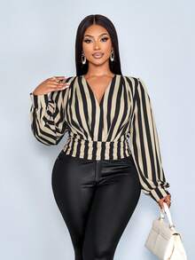 SOLERSUN 大码女式优雅V领长袖褶皱印花休闲衬衫（随机花卉图案），长袖上衣，适合秋冬季节穿着，复古杏色黑色撞色几何印花V领后摆带抽绳，适合通勤和日常穿着，适合各种场合。 - 黑色 - 查看 6