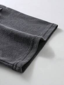 Manfinity EMRG Áo thun nam tay ngắn dáng rộng, dáng rộng, in chữ, hở vai, mặc hàng ngày - màu đen - Xem 3