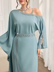 Al Najma 女士优雅拼接缎带肩部阿拉伯风格连衣裙，秋季 - 綠色 - 查看 1