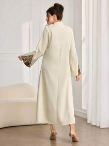 Al Najma 时尚新款提花阿拉伯风格女士连衣裙 - 杏色 - 查看 2