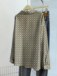 GlowEve CURVE 大码女式全印花长袖单排扣休闲衬衫 - 杏色 - 查看 2