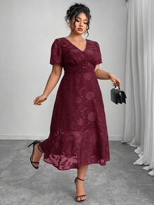 SHEIN Clasi 大码女士优雅度假风提花V领泡泡袖收腰连衣裙，夏季 - 酒紅色 - 查看 3