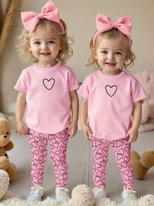 SHEIN Playful Pals 夏秋季女童休闲时尚创意个性清新可爱简约线条爱心印花舒适基础款短袖T恤和打底裤两件套，舒适日常穿着 - 彩色 - 查看 4
