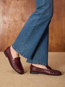 MOTF WOMEN PU LEATHER FRILL TRIM LOAFERS SHOES FOR CHRISTMAS - Burgundy - View 7