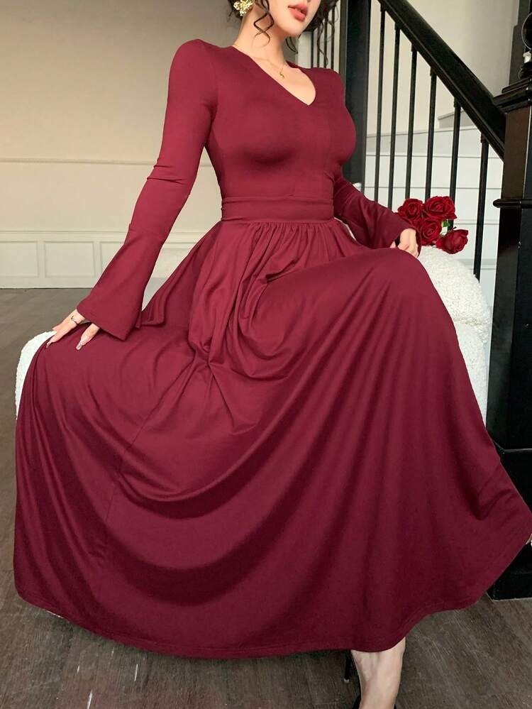 Women's V-Neck Long Waist-Cinched Flare Sleeve Fitted Maxi Casual Dress