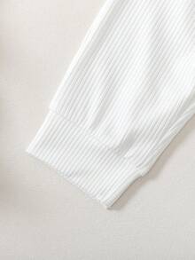 SHEIN Playful Pals 男婴字母印花撞色短袖T恤和裤子休闲套装 - 彩色 - 查看 4