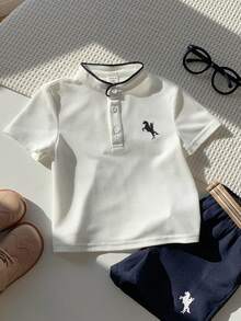SHEIN Baby BoyCasual Cute Versatile White Collar Short Sleeve Polo Shirt(Excluding Pants), Suitable For Birthday Party, Evening Party, Performance, Wedding, Baby Shower, One-Month Celebration, One-Year-Old Celebration, Daily Outings, Indoor Activities, And School Baby Boy Clothes Polo - White - View 5