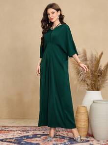 Al Najma 女士简约纯色打结领蝙蝠袖褶皱宽松阿拉伯传统长裙 - 墨綠色 - 查看 4