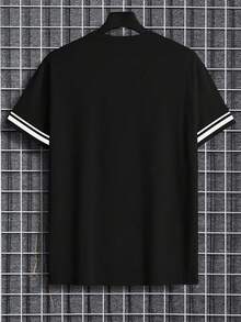 Manfinity Dauomo 男士艺术字母印花T恤，舒适休闲，适合日常穿着、聚会或户外活动，夏季宽松圆领短袖加大码T恤 - 黑色 - 查看 2