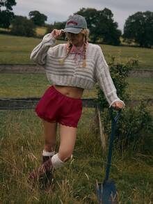 MUSERA Quần short mini bằng vải cotton poplin viền ren, kiểu dáng dễ thương, thích hợp cho mùa thu, phong cách đường phố, lễ hội, trang trại, đồng quê, cổ điển, mùa thu, mùa xuân, lễ Phục sinh, mùa hè, kỳ nghỉ, lễ hội. - Ngọn lửa đỏ tươi - Xem 1