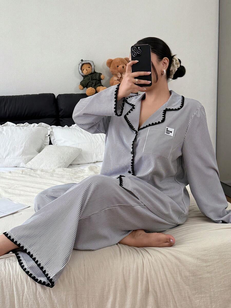 SHEIN 大码女式梭织条纹刺绣拼接长袖睡衣套装 - 深灰色 - 查看 1