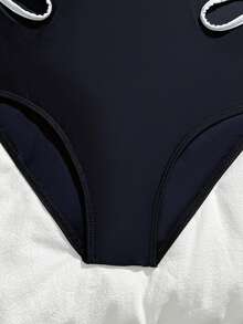 少女黑白撞色镂空吊带弹力可爱简约优雅连体泳衣，夏季 - 彩色 - 查看 6