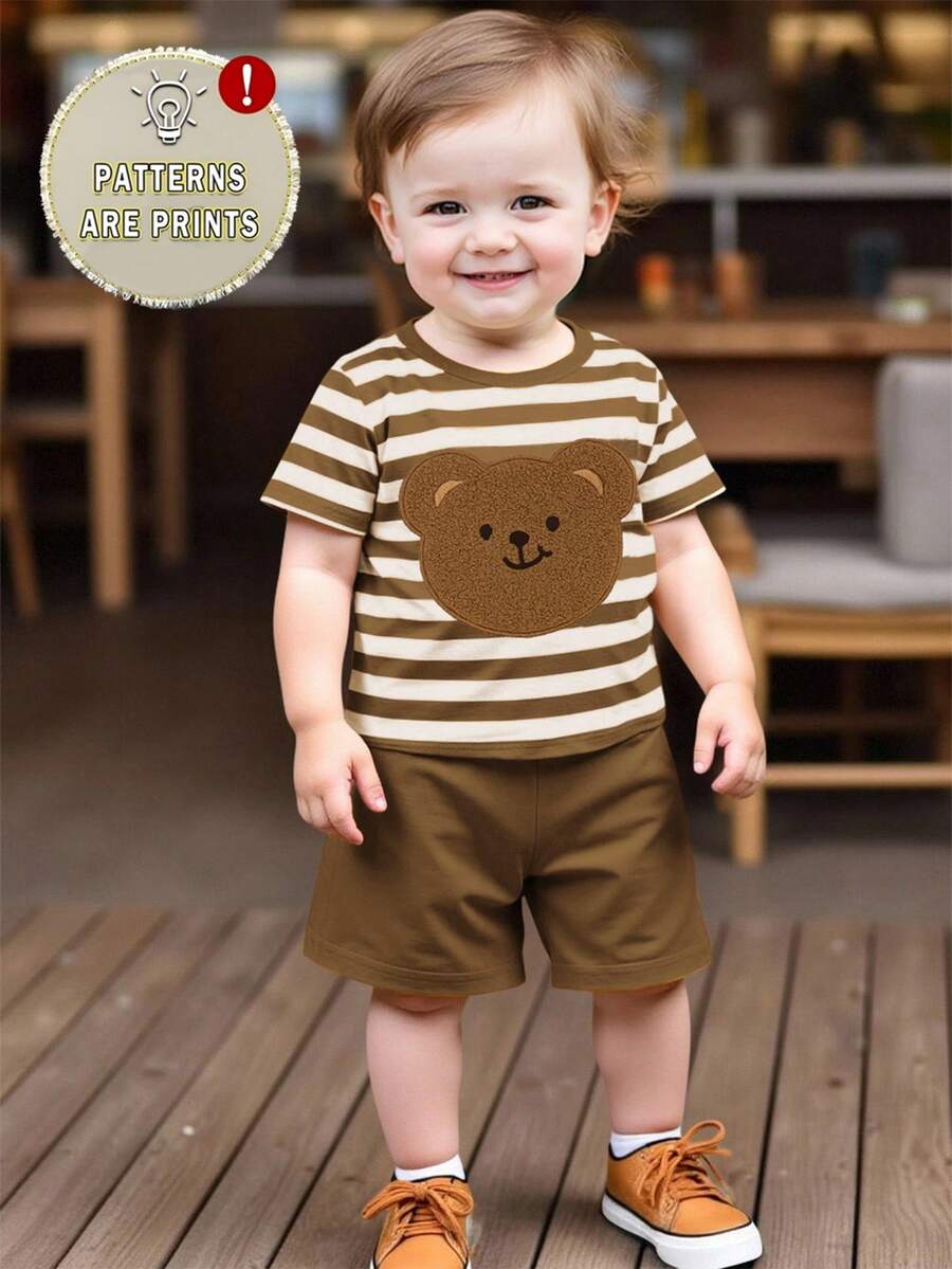 SHEIN Playful Pals Bộ 2 áo thun tay ngắn cổ tròn in họa tiết gấu và sọc dễ thương cho bé trai kèm quần short màu nâu, thích hợp cho các buổi đi chơi mùa hè - Nhiều màu - Xem 1
