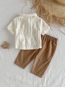 Loomiva Conjunto de 2 peças para recém-nascida, composto por Top de manga curta com gola sólida e suave em tricô, e shorts de cintura elástica