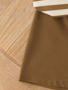 SHEIN Playful Pals Bộ 2 áo thun tay ngắn cổ tròn in họa tiết gấu và sọc dễ thương cho bé trai kèm quần short màu nâu, thích hợp cho các buổi đi chơi mùa hè - Nhiều màu - Xem 6