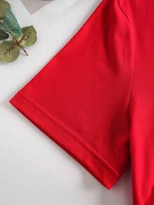 SHEIN EZwear 休闲宽松圆领短袖女式T恤，“恭喜您财源广进”印花，适合春节、圣诞节、新年等场合，红色女式上衣，春季印花T恤 - 紅色 - 查看 6
