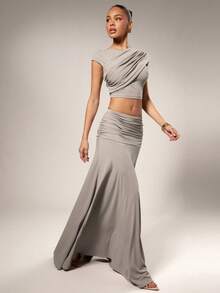 Hauture Bộ đồ công sở 2 món cho nữ đi chơi gồm áo crop top nhún bèo và chân váy maxi cạp trễ - Bụi tím - Xem 1