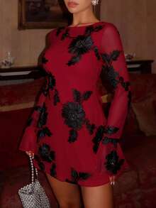 Glamine Charm Váy nữ thanh lịch tay loe in lưới, thắt eo - Đỏ và đen - Xem 5