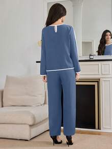 Modelyn Bộ 2 món áo và quần họa tiết hoa 3D tương phản dành cho nữ, thiết kế tối giản, 2 món - Màu xanh bụi bặm - Xem 2