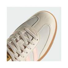 Adidas Samba OG 儿童运动鞋 奇迹白/透明橙/生胶底 IH5482 - 神奇白/透明橙/口香糖 - 查看 4