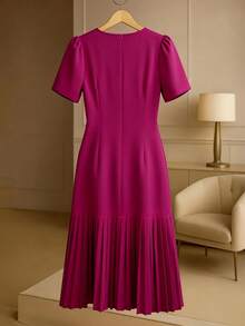 GlowEve CURVE Plus Size Solid Color Pleated Round Neck Elegant Short Sleeve Dress