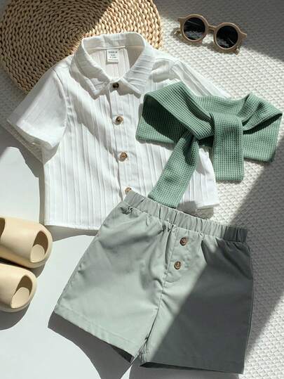 SHEIN Buy 2 Get 1 Free! 3pcs/Set Baby Boy Toddler Cute Striped Short Sleeve Shirt, Green Shorts, And Shawl Outfit, Gentleman Style Suitable For Birthday Party, Evening Party, Performance, Wedding, Baby Shower, 1 Month Celebration, 1 Year Old Celebration, Spring/Summer